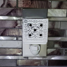 Cargar imagen en el visor de la galería, Ceramic Wall Warmer - Matte White Gray